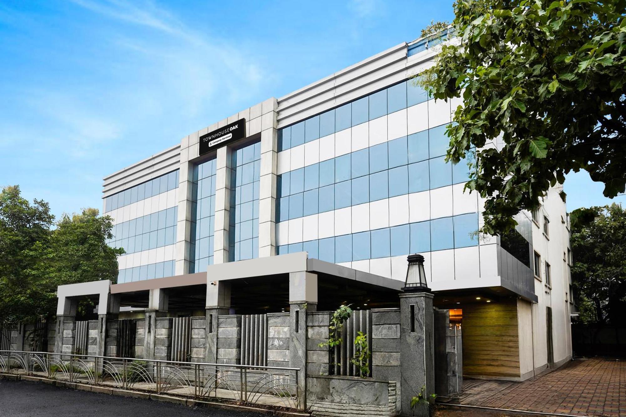 Super Townhouse Oak Alandur Near Chennai Airport Formerly Vijay Park Esterno foto