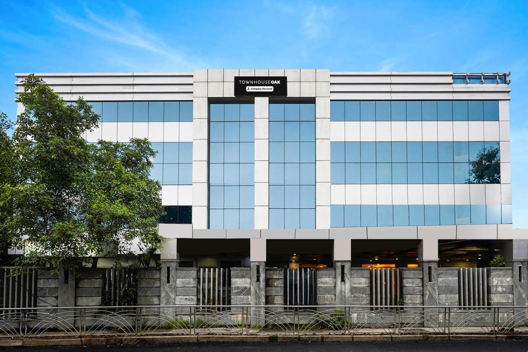 Super Townhouse Oak Alandur Near Chennai Airport Formerly Vijay Park Esterno foto